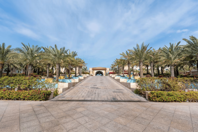 August Travel Trends: Hotels That Work for Long Weekends and Last-Minute Plans